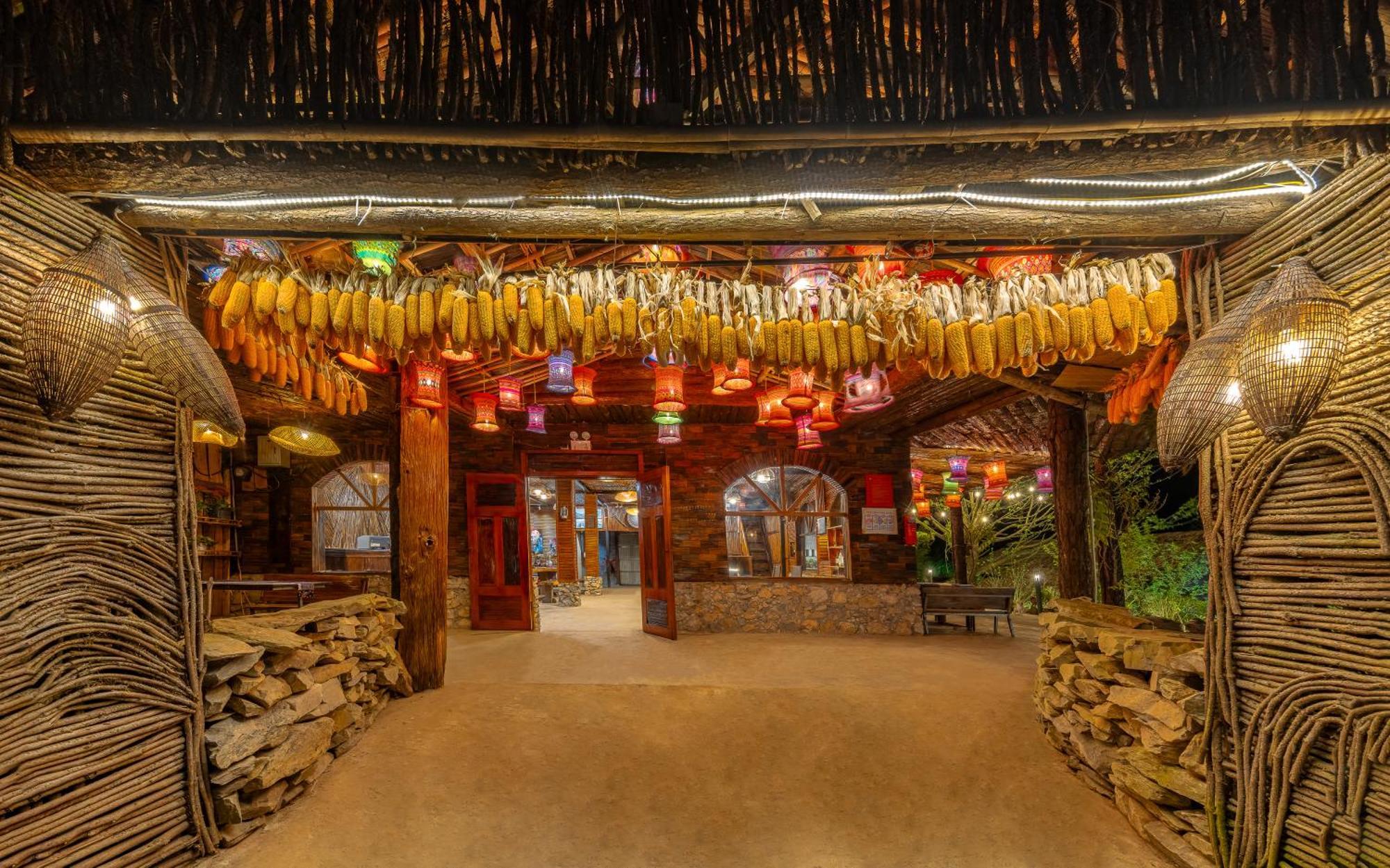 Sapaxa Spring Garden Ecolodge ภายนอก รูปภาพ